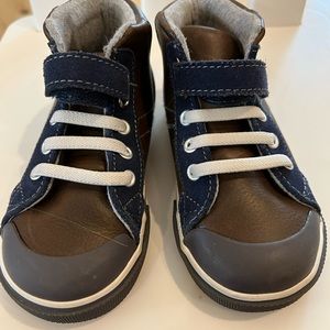 See Kai Run, Toddler, Size 7 sneaker